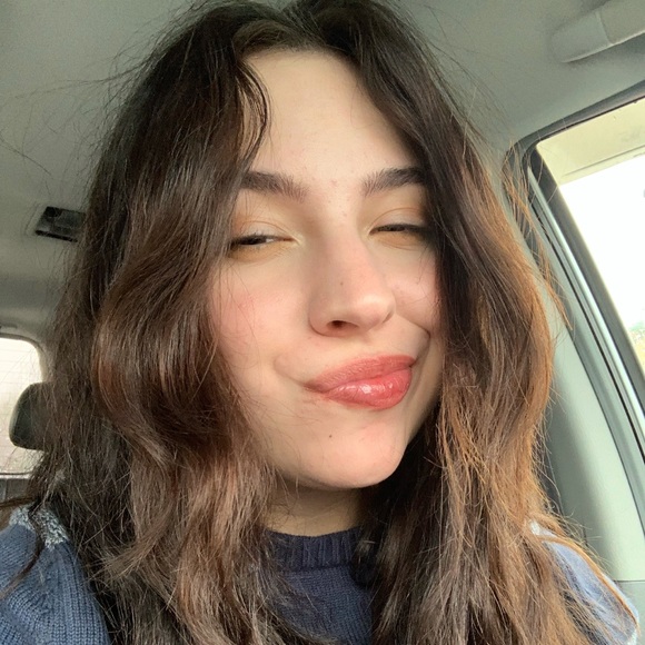 Meet your Posher, Hope - Picture 5 of 8